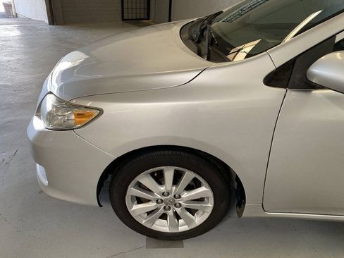 Used 2010 Toyota Corolla XLE FWD image 11