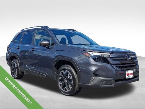 Used 2025 Subaru Forester Premium AWD/4WD image 1