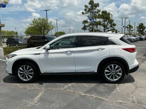 Used 2019 INFINITI QX50 Luxe w/ Navigation Package FWD image 6