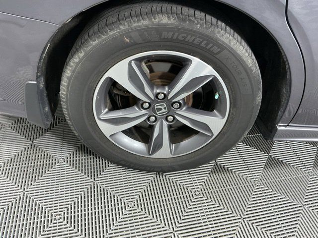 Used 2018 Honda Odyssey Touring image 19