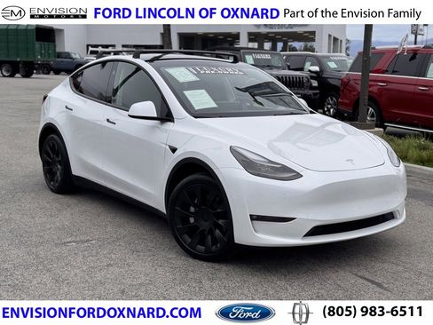 Used 2023 Tesla Model Y Long Range image 1