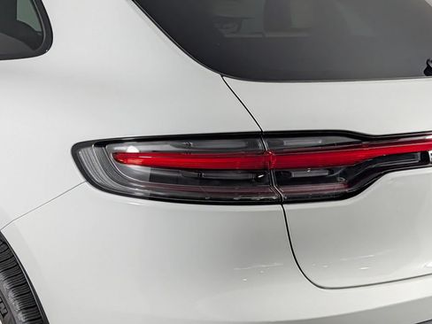 New 2026 Porsche Macan AWD/4WD image 16