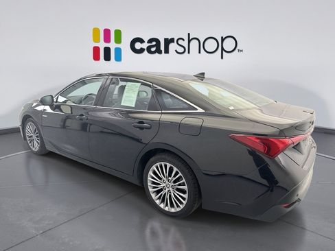 Used 2021 Toyota Avalon Limited w/ Advanced Safety Package FWD image 3
