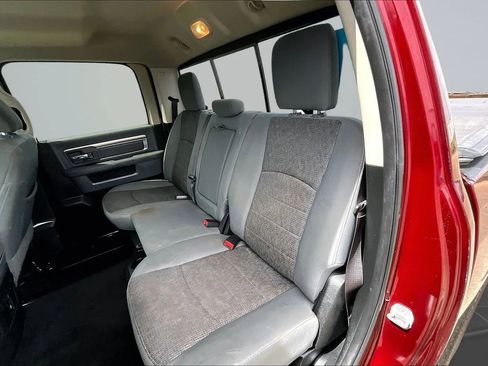 Used 2018 RAM 1500 Big Horn AWD/4WD image 29