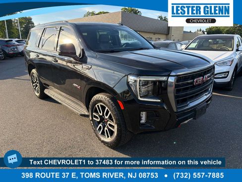 Used 2022 GMC Yukon AT4 w/ Technology Package AWD/4WD image 1