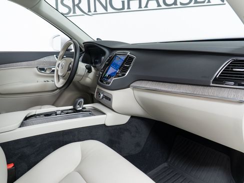 Certified 2023 Volvo XC90 B6 Plus w/ Protection Package Premier AWD/4WD image 21