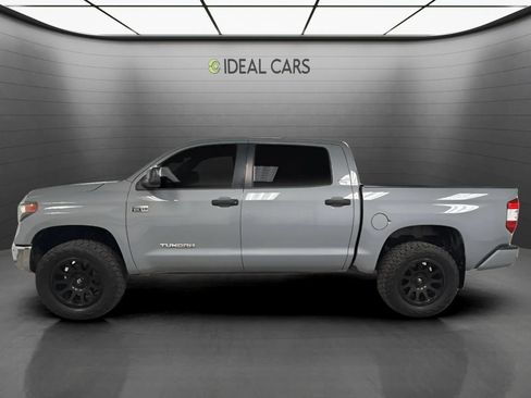Used 2020 Toyota Tundra SR5 w/ SR5 Convenience Package RWD image 8