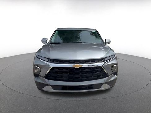 Used 2025 Chevrolet Blazer LT FWD image 4