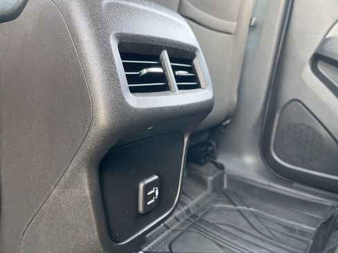 Used 2024 Chevrolet Equinox LS w/ LS Convenience Package image 24