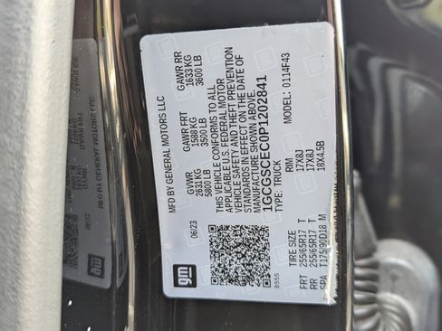 Used 2023 Chevrolet Colorado LT image 36