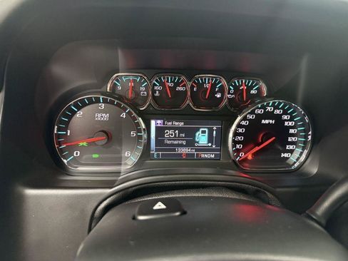 Used 2016 Chevrolet Suburban LT AWD/4WD image 17