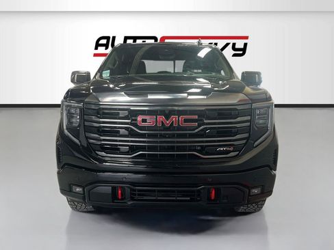 Used 2024 GMC Sierra 1500 AT4 w/ Technology Package image 2