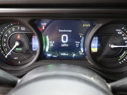 Used 2024 Jeep Wrangler Unlimited w/ Convenience Group AWD/4WD image 21