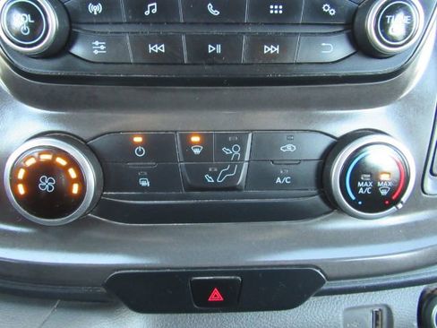 Used 2020 Ford Transit 350 XLT image 40