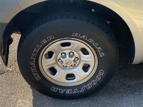 Used 2019 Nissan Frontier S image 6