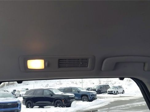 Used 2022 Nissan Pathfinder SL w/ SL Black Package image 26