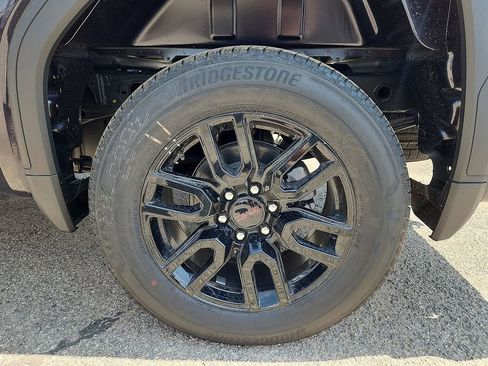 Used 2024 GMC Sierra 1500 Elevation RWD image 10