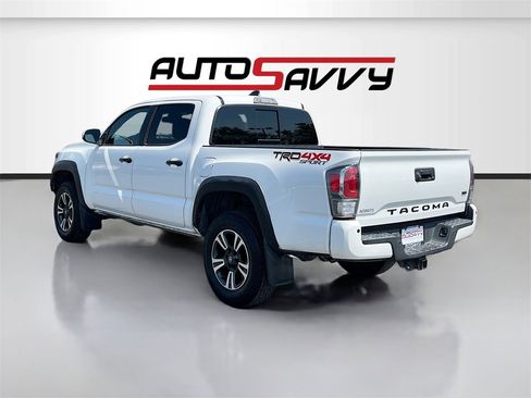Used 2020 Toyota Tacoma TRD Sport image 5