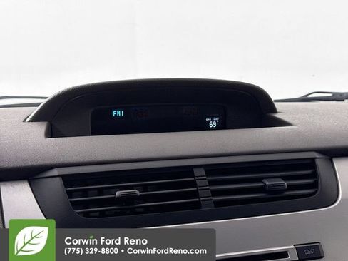 Used 2010 Ford Focus SE image 13