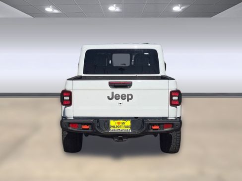 Used 2025 Jeep Gladiator Mojave image 10