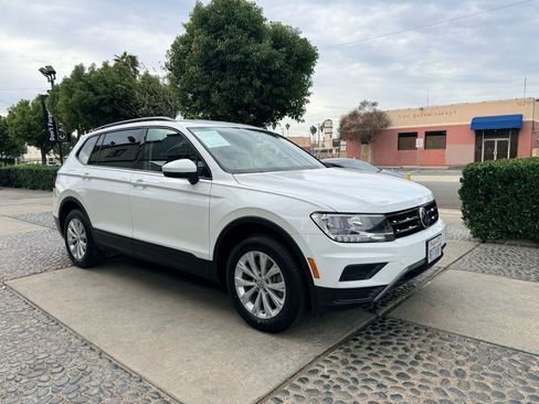 Used 2019 Volkswagen Tiguan S w/ Driver Assistance Package FWD image 3