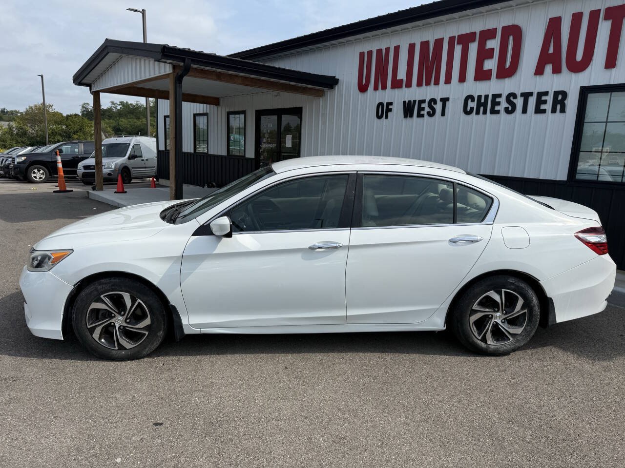 Used 2016 Honda Accord LX image 12