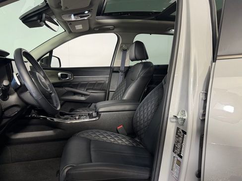 Used 2023 Kia Sorento SX Prestige AWD/4WD image 17