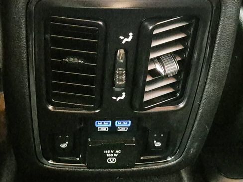Used 2014 Jeep Grand Cherokee Limited AWD/4WD image 27