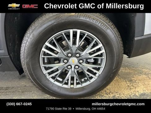 Used 2025 Chevrolet Traverse LT FWD image 12