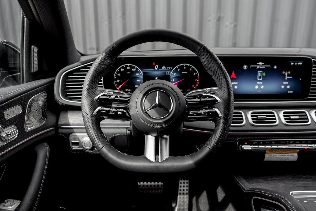 Used 2026 Mercedes-Benz GLS 450 4MATIC image 21