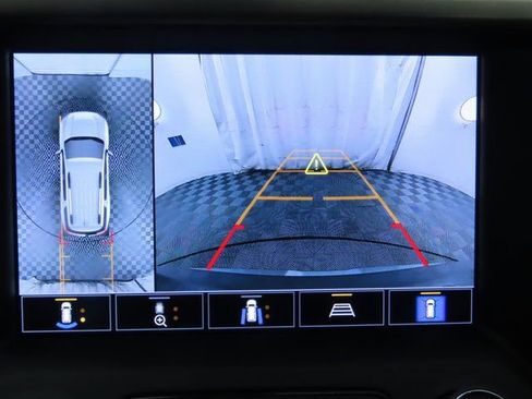 Used 2023 GMC Acadia Denali w/ Denali Technology Package image 16