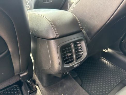 Used 2015 Jeep Cherokee Limited w/ Trailer Tow Group image 13