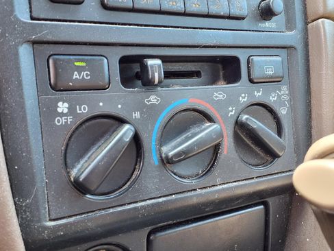 Used 1999 Toyota Camry FWD image 22