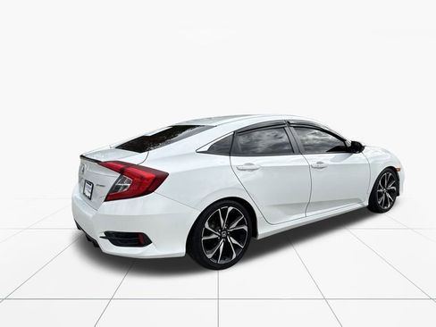 Used 2019 Honda Civic Sport image 9