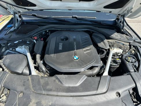 Used 2019 BMW 740i w/ M Sport Package RWD image 20