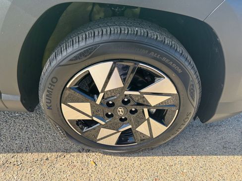 Used 2025 Hyundai Kona SEL image 30