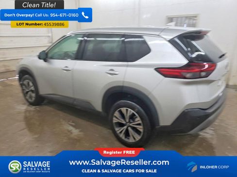 Used 2022 Nissan Rogue SV image 3