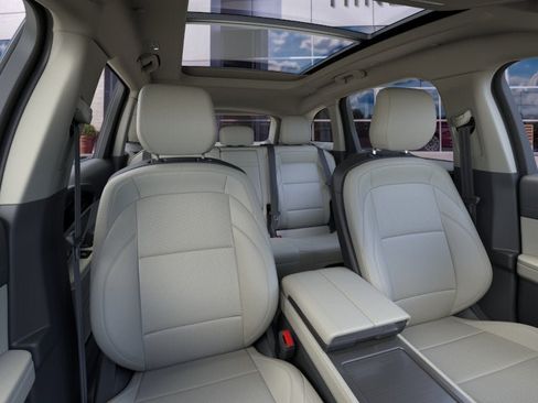New 2026 Lincoln Nautilus Premier w/ Equipment Group 102A AWD/4WD image 10