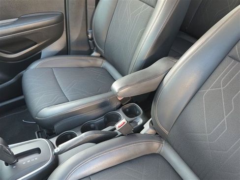 Used 2022 Chevrolet Trax LT image 20