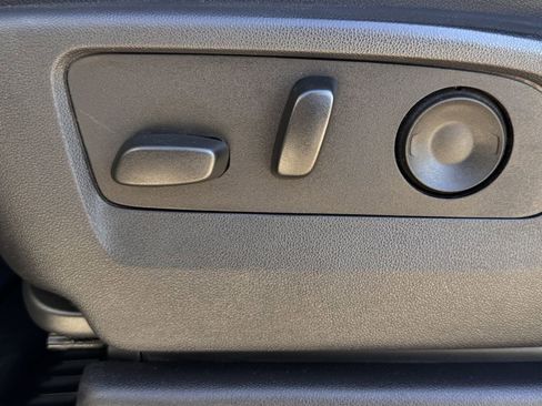 Used 2025 GMC Sierra 2500 AT4 w/ AT4 Premium Plus Package image 25