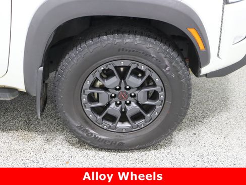 Used 2023 Nissan Frontier PRO-4X w/ Pro-4X Premium Package image 5