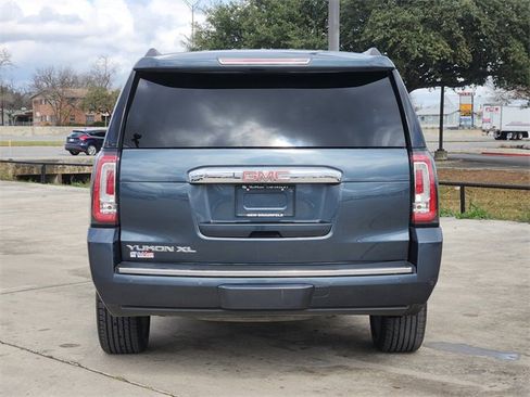 Used 2019 GMC Yukon XL Denali w/ Denali Ultimate Package image 6