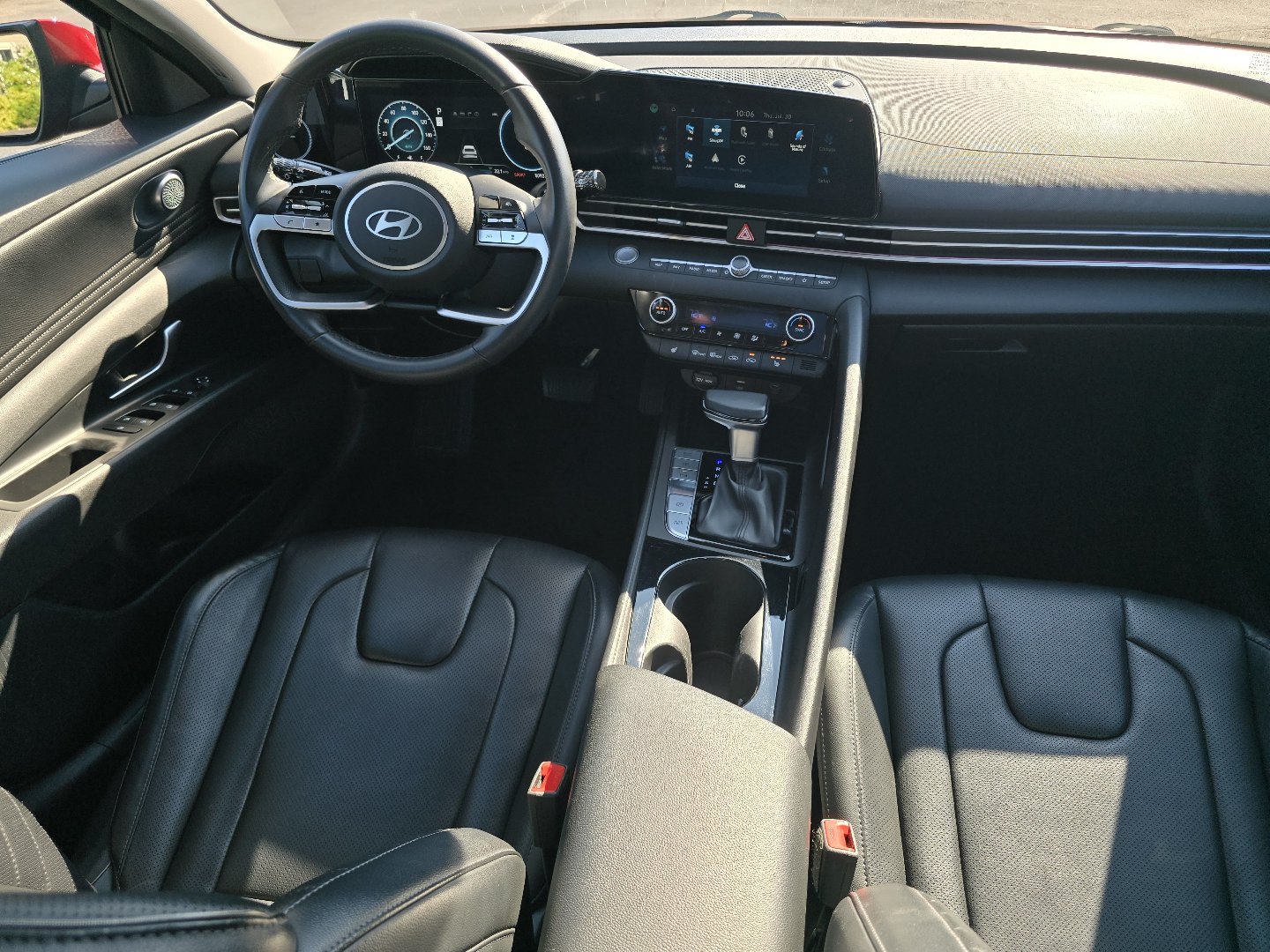 Used 2024 Hyundai Elantra Limited FWD image 31