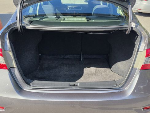 Used 2015 Nissan Sentra SV image 9