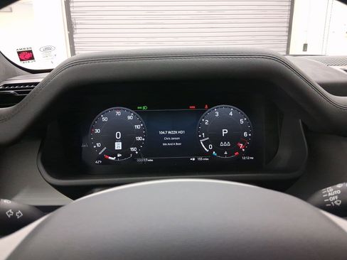 New 2026 Land Rover Defender 110 S image 21