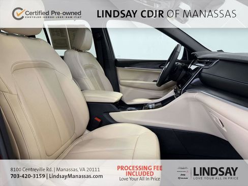 Certified 2025 Jeep Grand Cherokee Limited w/ Luxury Tech Group II AWD/4WD image 16
