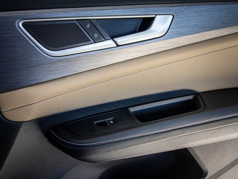 New 2026 Volkswagen Atlas Cross Sport SE image 43