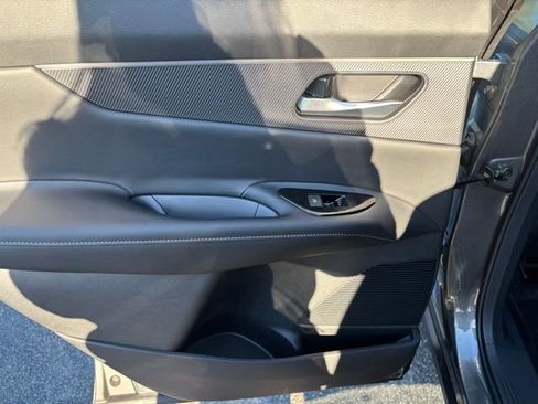 New 2026 Nissan Murano SV image 15