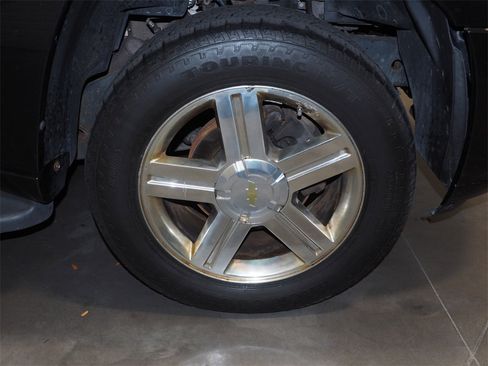 Used 2008 Chevrolet TrailBlazer LT w/ Sun And 6-Disc Cd Package image 17