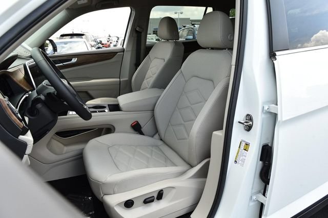 New 2026 Volkswagen Atlas SE FWD image 18